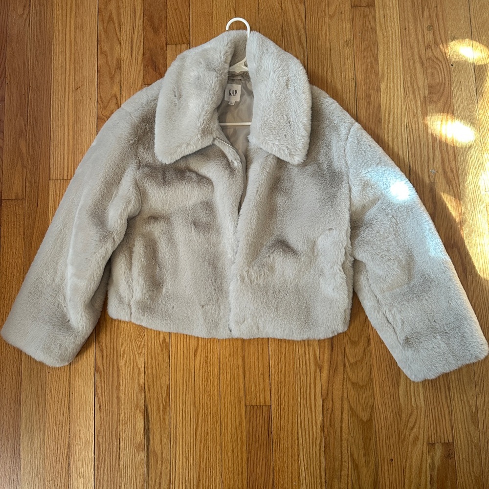 GAP Soft Faux Fur Coat in Light Beige